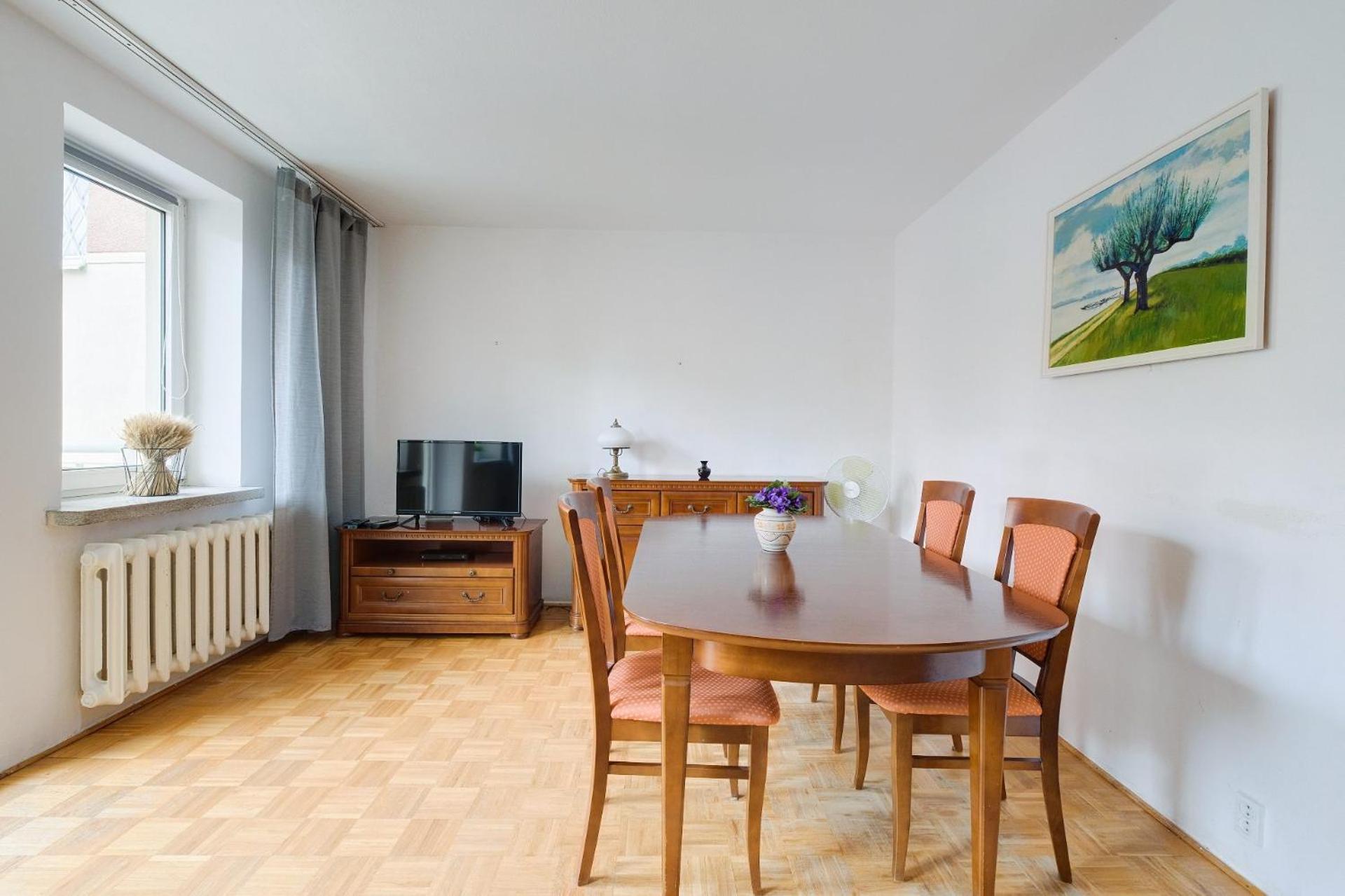 Spacious Apartment In Green Location Varsó Kültér fotó