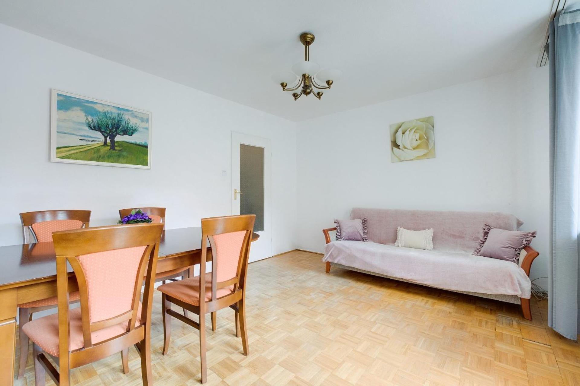 Spacious Apartment In Green Location Varsó Kültér fotó