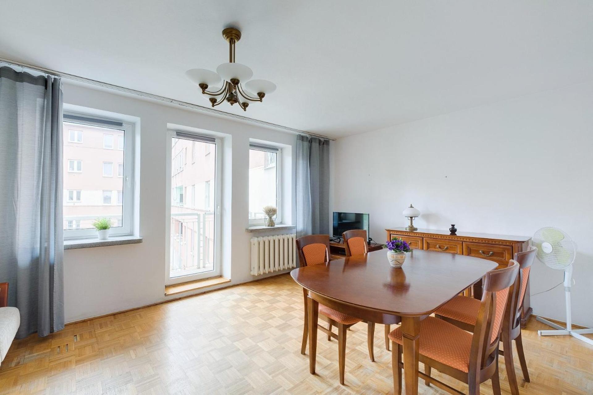 Spacious Apartment In Green Location Varsó Kültér fotó